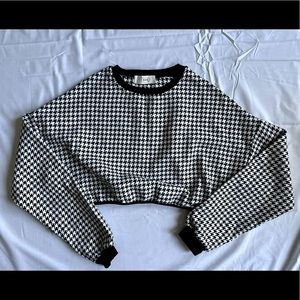 CIDER Houndstooth Cropped Long sleeve
